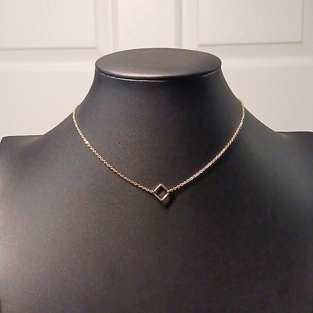14" Claire's Gold-Tone Necklace. Diamond Shape Pendant. 3" Extender